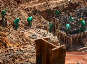 Material de construção some e empresários já veem atrasos em obras