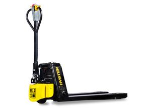 Hyster renova oferta com transpaleteira elétrica