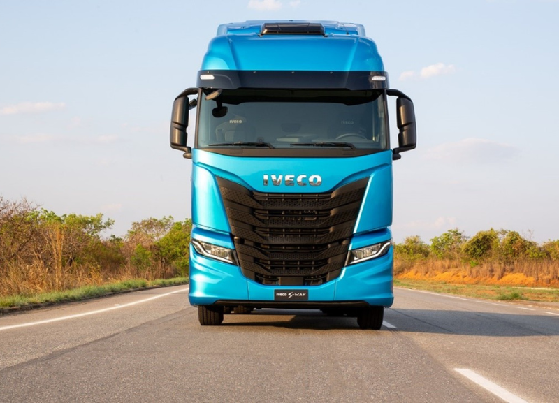 Iveco lança novo caminhão para o segmento de pesados