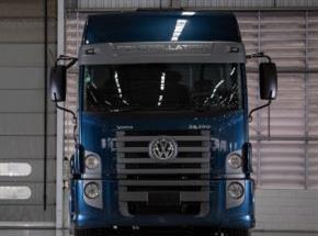 Dunlop e Volkswagen Caminhões e Ônibus celebram nova parceria