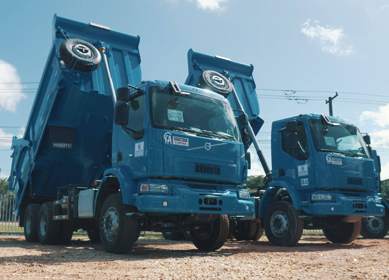 Construtora CFA renova frota com caminhões da Tracbel para obras de infraestrutura