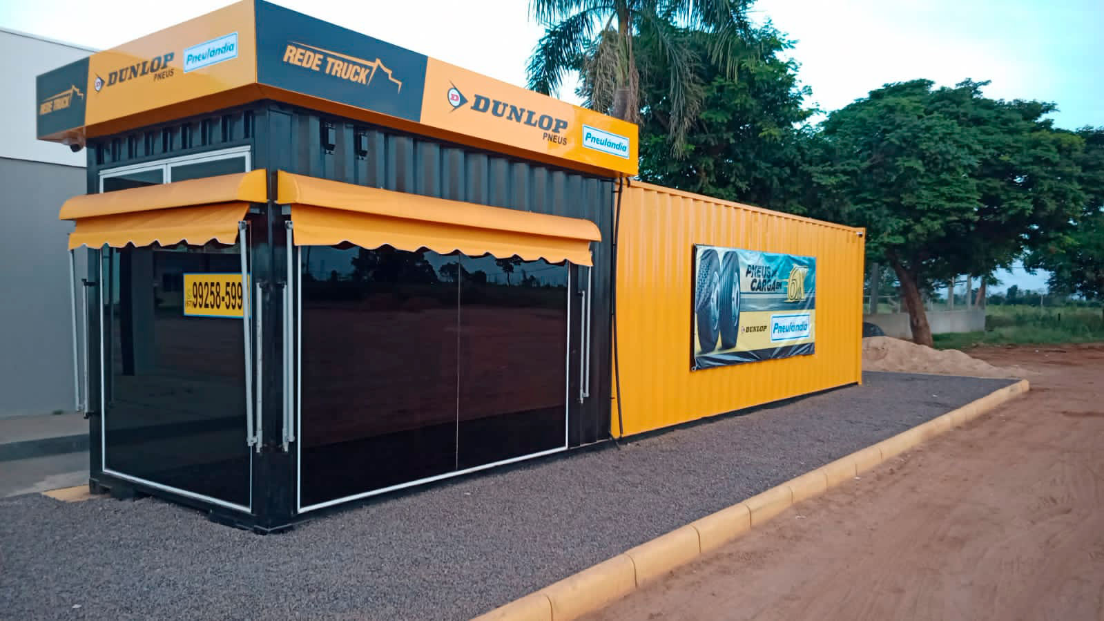 Dunlop entrega novos contêineres e expande rede no Brasil