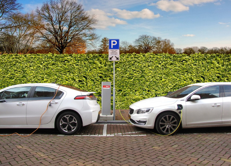 Expansão de carros elétricos pode impulsionar a indústria de minérios no Brasil