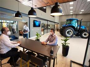 New Holland lança novo conceito de lojas