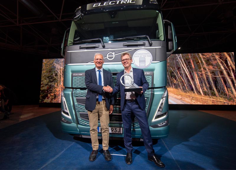 Volvo FH Electric recebe o prêmio “Caminhão do Ano 2024”