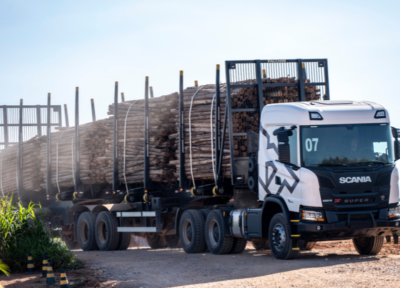 Agro deve ajudar mercado de caminhões a crescer em 2024, avalia Scania