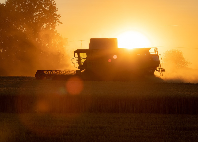 Nova política industrial prevê R$ 20 bi para mecanização da agricultura familiar