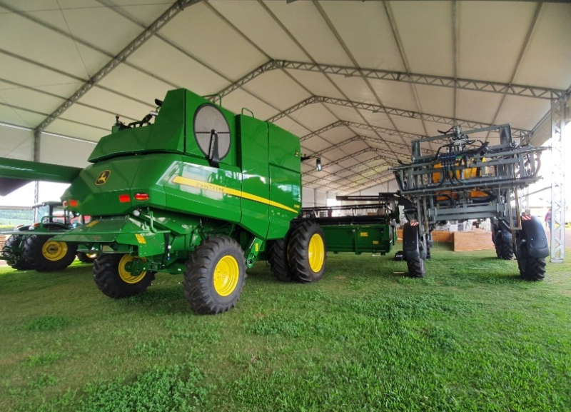 John Deere apresenta equipamentos e soluções na Show Rural Coopavel 2024