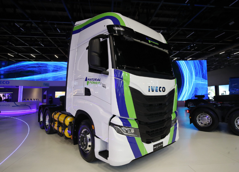 Iveco vende lote de S-Way movido a biometano e gás natural