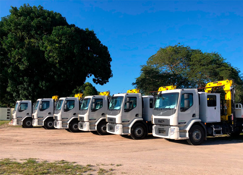 Hyva entrega 25 guindastes para operações de eletrificação no CE