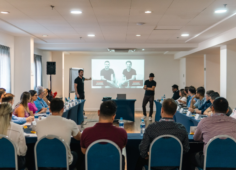 Link-Belt investe em treinamento e na expansão da equipe