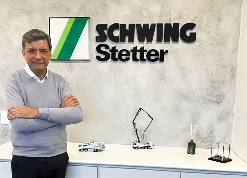 Schwing Stetter nomeia Renato Torres como novo presidente no Brasil