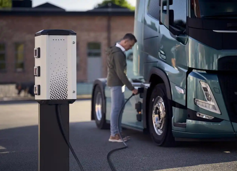 Relatório aponta condições do Brasil para ampliar frota de caminhões elétricos