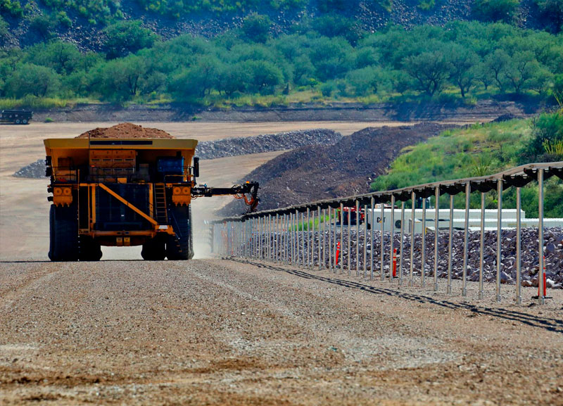 Codelco inicia testes de transferência de energia para caminhões em movimento