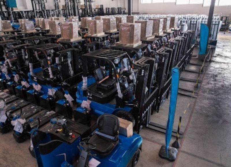 Empilhadeiras elétricas aceleram a agenda ESG na logística em 2026