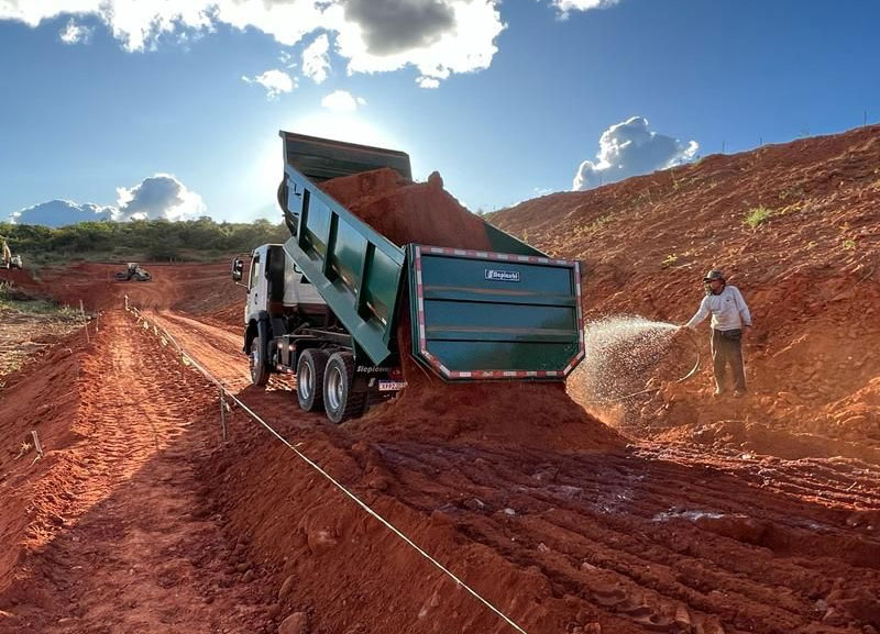 Indústria de implementos rodoviários registra crescimento em março