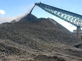Minério de ferro despenca e afeta mercado brasileiro