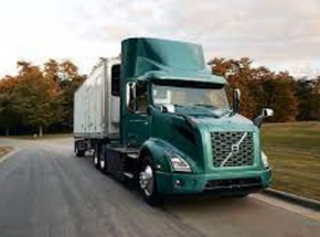 Volvo lança versão revisada do caminhão VNR Electric