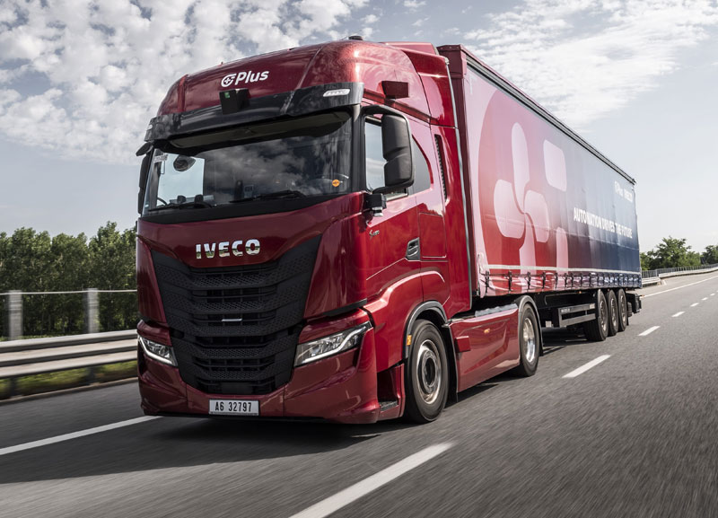 Caminhão automatizado da Iveco realiza testes na Alemanha