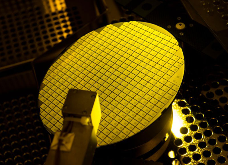 ZF assina contrato de fornecimento de semicondutores 